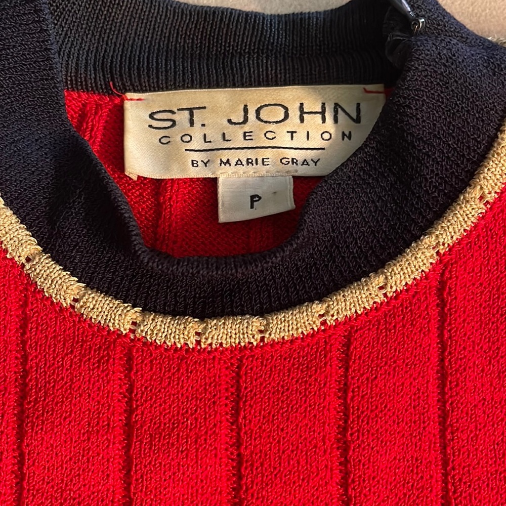 St John Knit Collection Short Sleeve Sweater
